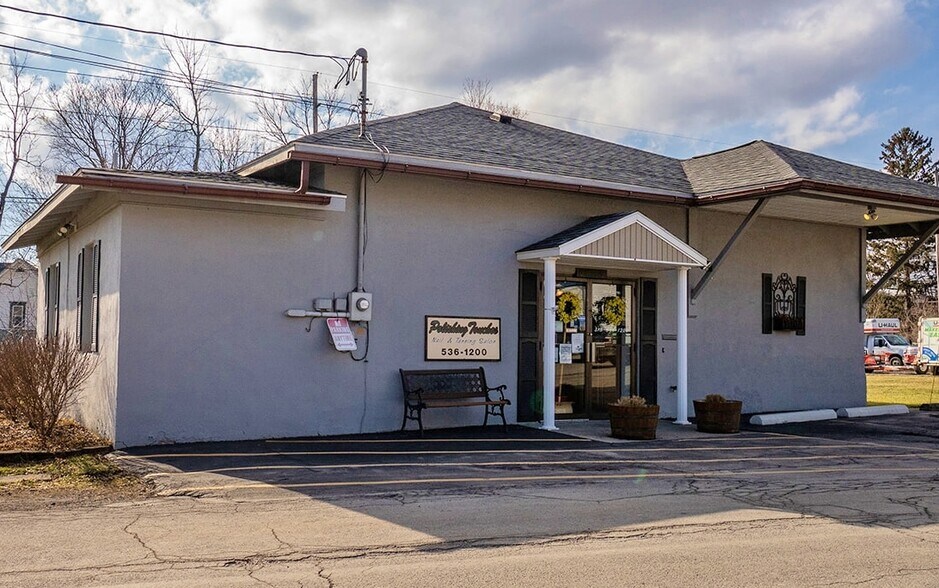Primary Photo Of 6 Bush Park Ln, Penn Yan Office For Sale
