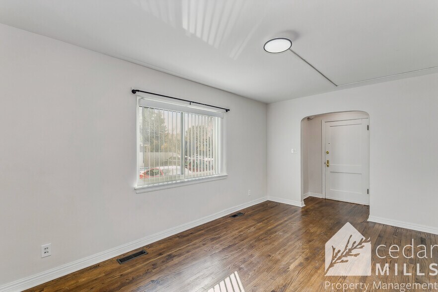 More Photos Of 644 N Bluff Ave, Wichita Multifamily For Sale