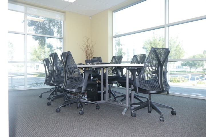 More Photos Of 2816 Columbia St, Torrance Light Distribution For Lease