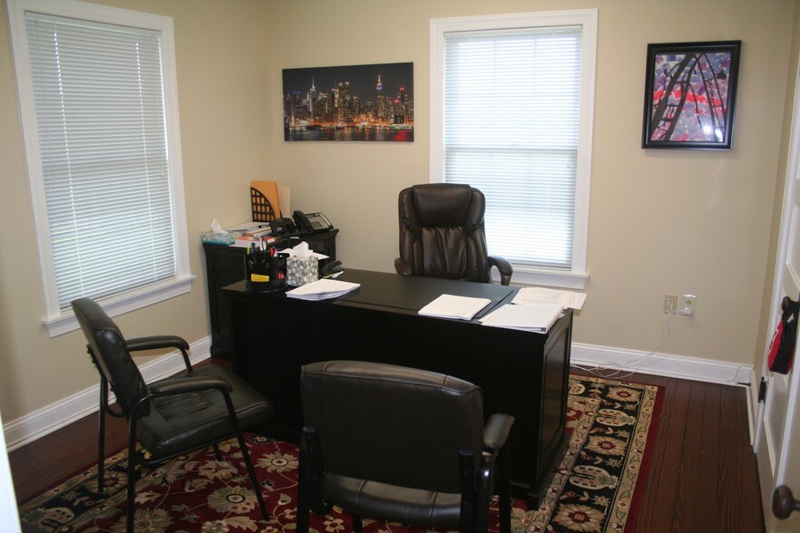 More Photos Of 54 Route 31 N, Pennington Office For Lease