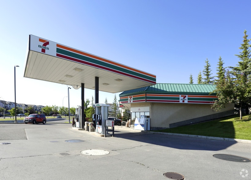 More Photos Of 16311 6th St SW, Calgary Convenience Store For Sale