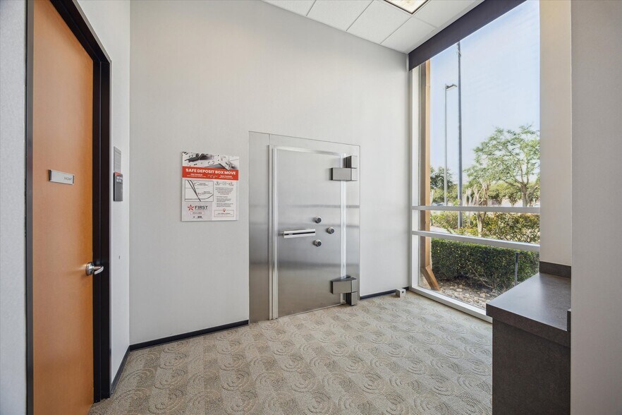 More Photos Of 28850 Tomball Pky, Tomball Bank For Sale