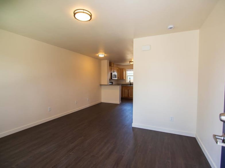 More Photos Of 1638 S St, Springfield Apartments For Sale
