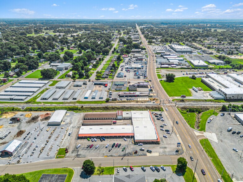 More Photos Of 206 E Reelfoot Ave, Union City General Retail For Sale