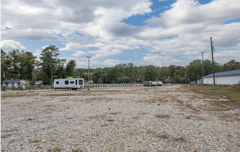 More Photos Of 4685 Alabama Hwy, Rome Self Storage For Sale