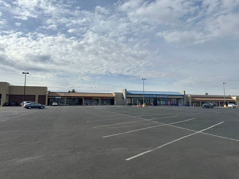 More Photos Of 3355 E Tropicana Ave, Las Vegas General Retail For Lease