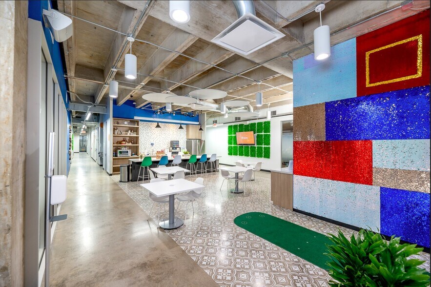 More Photos Of 5757 Woodway Dr, Houston Unknown For Lease