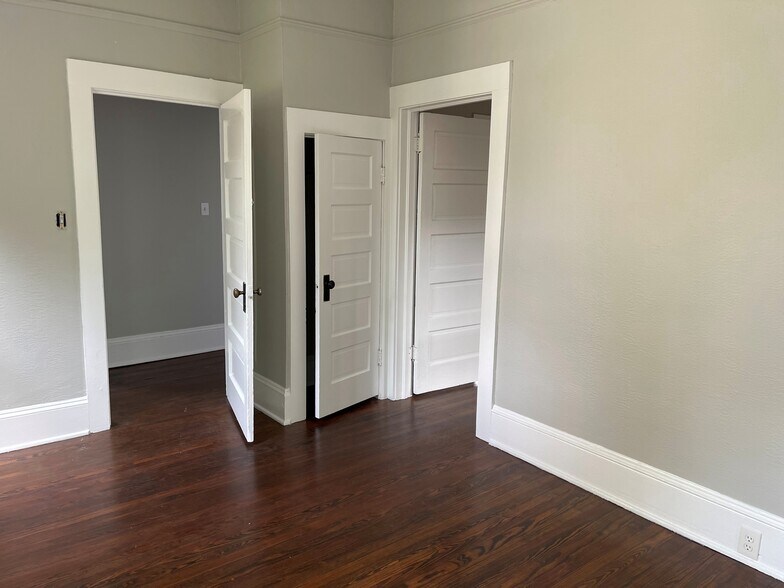 More Photos Of 2795 Park St, Jacksonville Medical For Lease