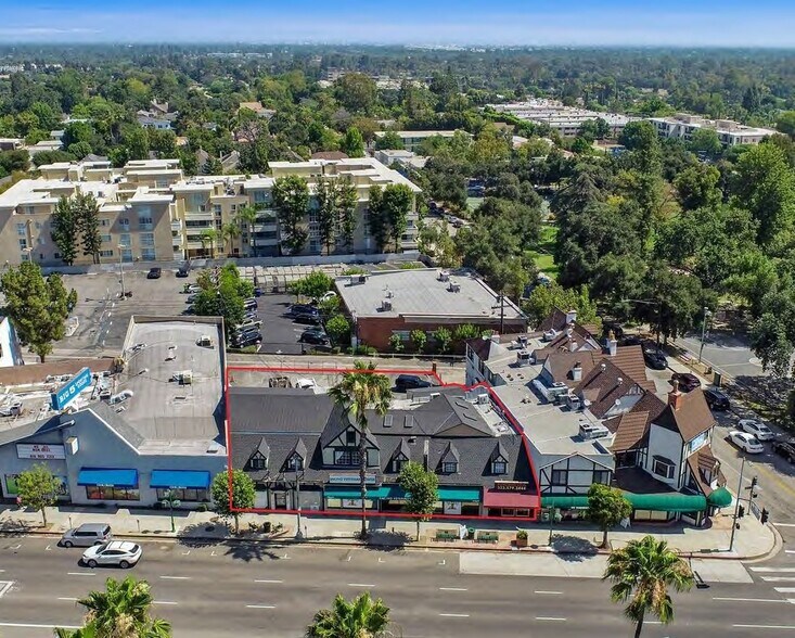 More Photos Of 17007-17015 Ventura Blvd, Encino Office For Sale