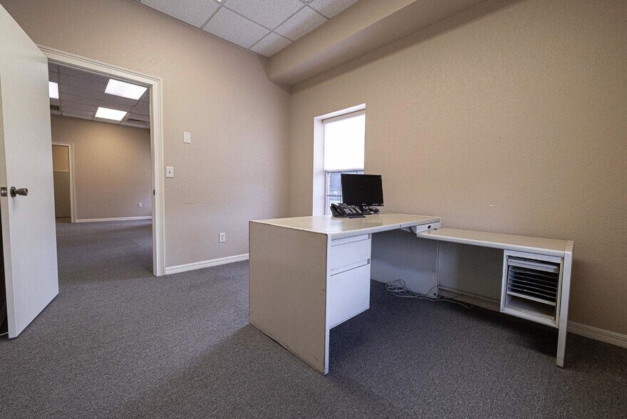 More Photos Of 5608 SE 113th St, Belleview Office For Lease