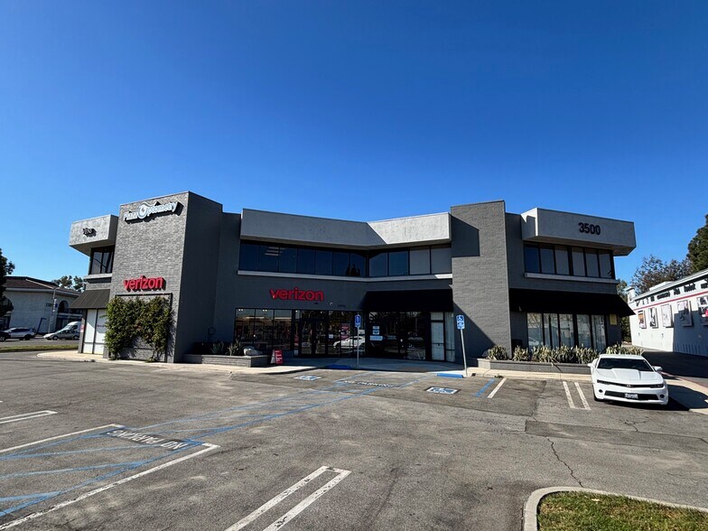 More Photos Of 3500 S Bristol St, Santa Ana Medical For Lease