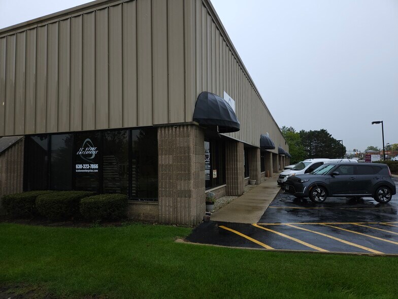 More Photos Of 825 W 75th St, Willowbrook Light Manufacturing For Lease