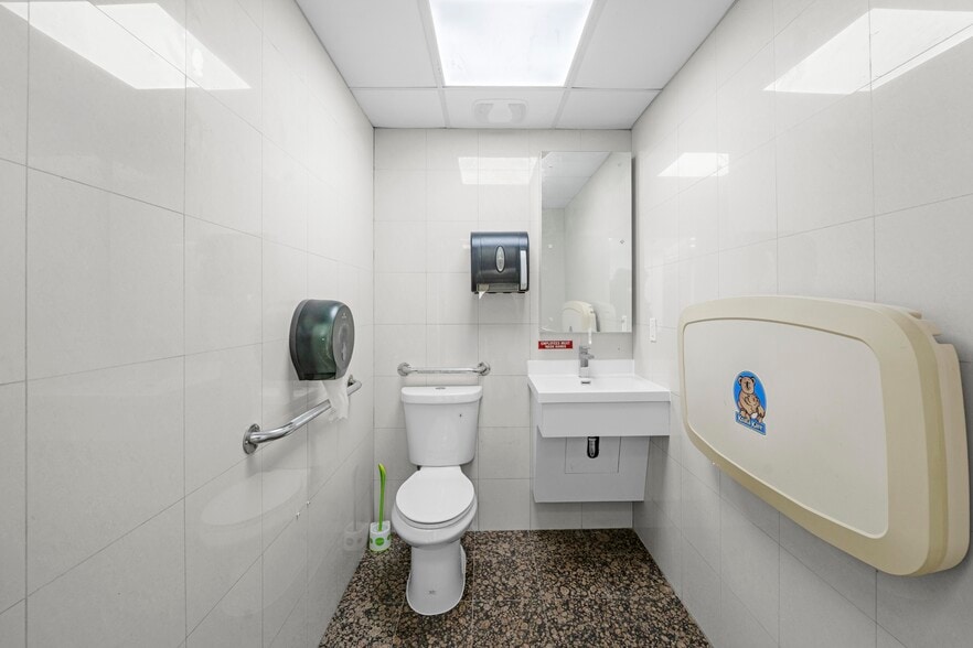 More Photos Of 134-43 Maple Ave, Flushing Apartments For Sale