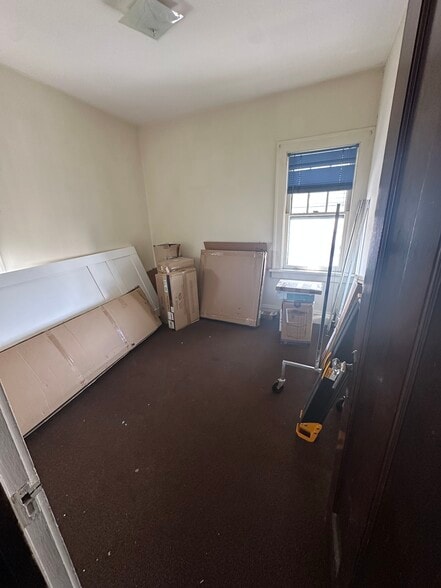 More Photos Of , Cleveland General Retail For Sale