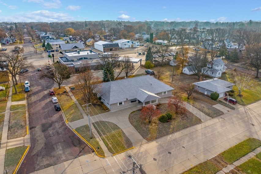 More Photos Of 311 S Nicollet St, Blue Earth Healthcare For Sale