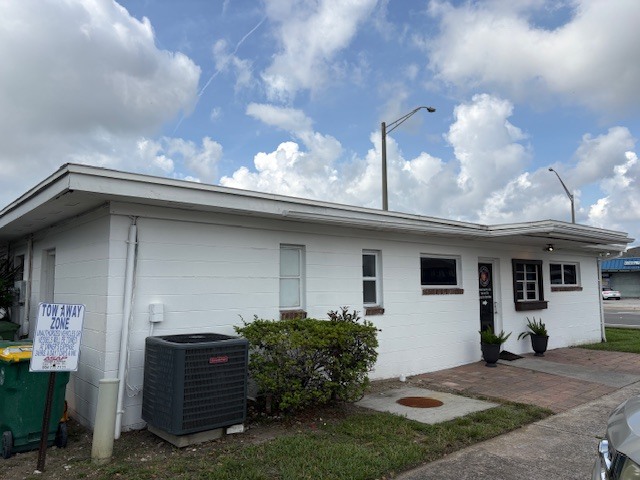 More Photos Of 1123-1131 3rd St N, Jacksonville Beach Medical For Sale