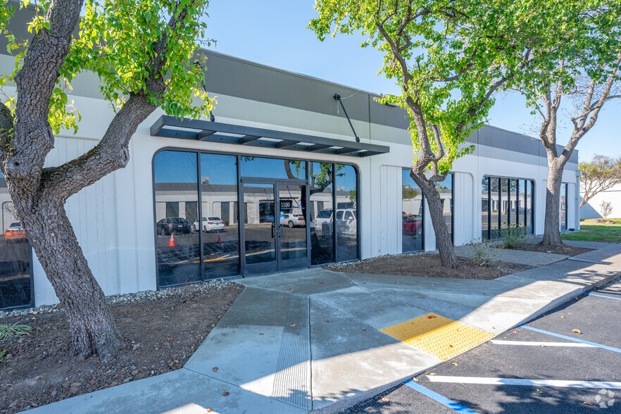 More Photos Of 7000 Franklin Blvd, Sacramento Unknown For Lease