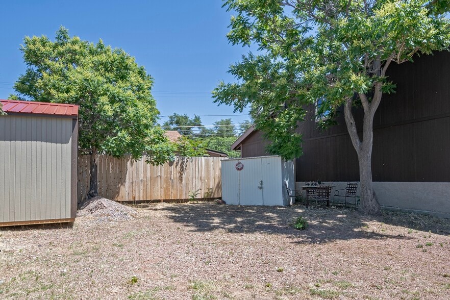 More Photos Of 520 W Main St, Payson Storefront Retail Residential For Sale