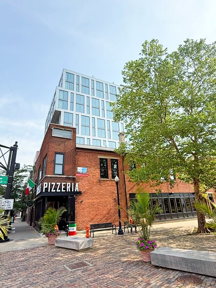 More Photos Of 608 N High St, Columbus Storefront Retail Office For Lease