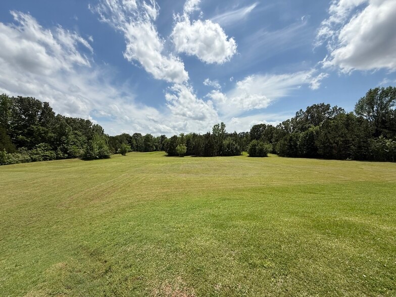 More Photos Of 8963 E Shelby Dr, Memphis Religious Facility For Sale