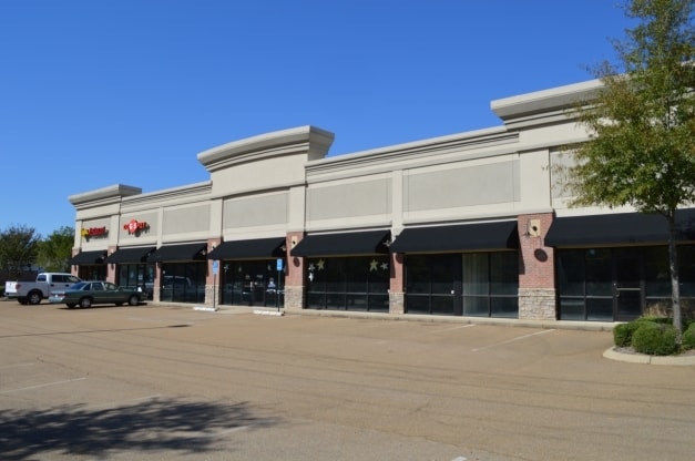 More Photos Of 1290 E County Line Rd, Ridgeland Storefront For Lease