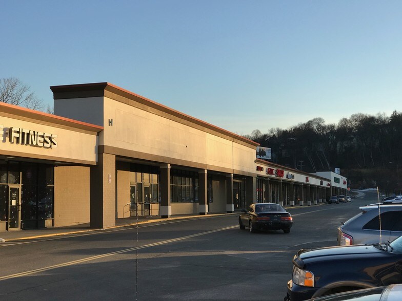 More Photos Of 162-300 Chase Ave, Waterbury General Retail For Lease