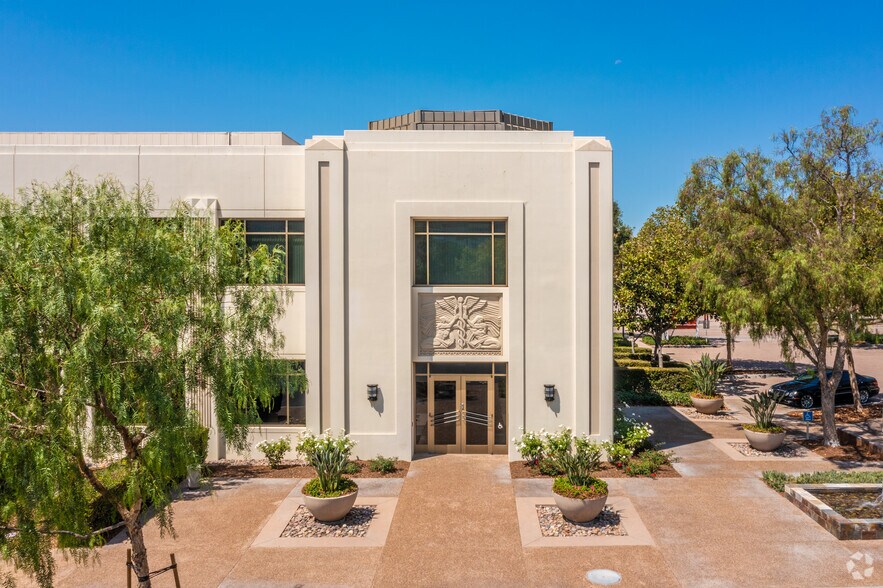 More Photos Of 800 Corporate Dr, Ladera Ranch Unknown For Lease