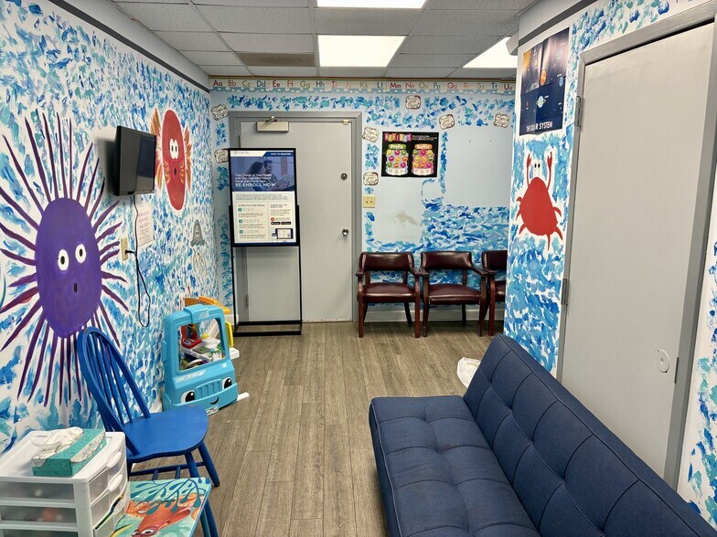 More Photos Of 5223 Paulsen St, Savannah Medical For Lease