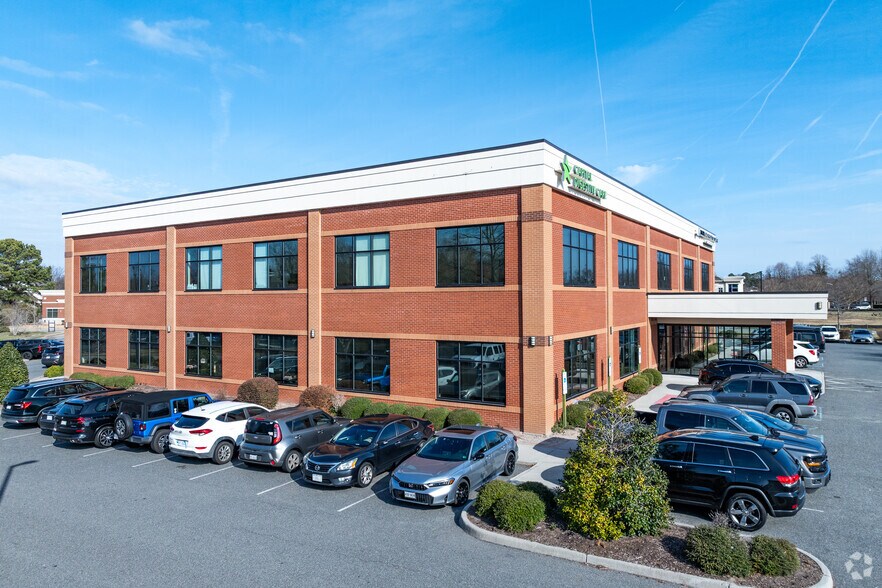 More Photos Of 5839 Harbour View Blvd, Suffolk Medical For Lease