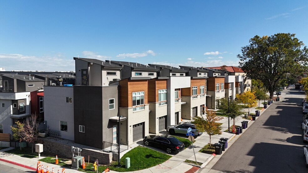 More Photos Of 2900 – 2940 W Parkside Place, Denver Apartments For Sale