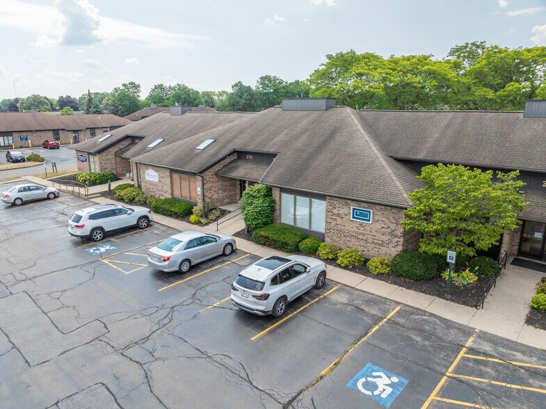 More Photos Of 370 White Spruce Blvd, Rochester Office For Sale