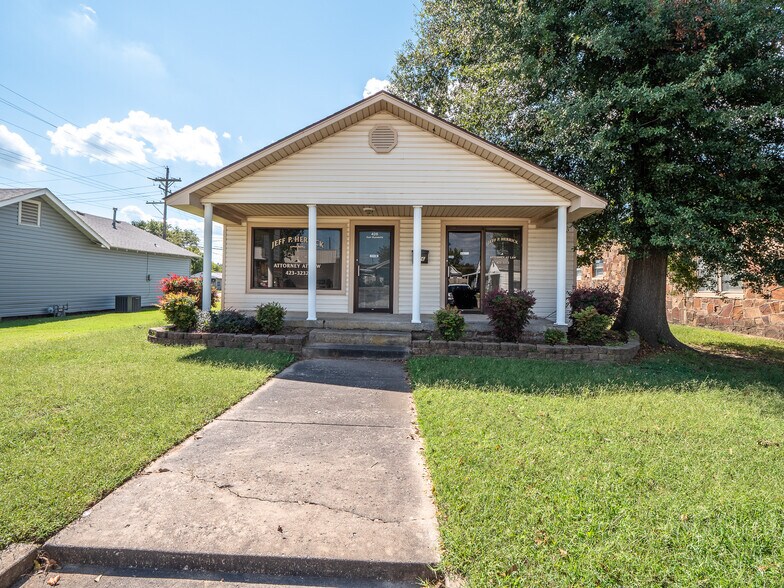 More Photos Of 426 E Wyandotte Ave, Mcalester Office For Sale