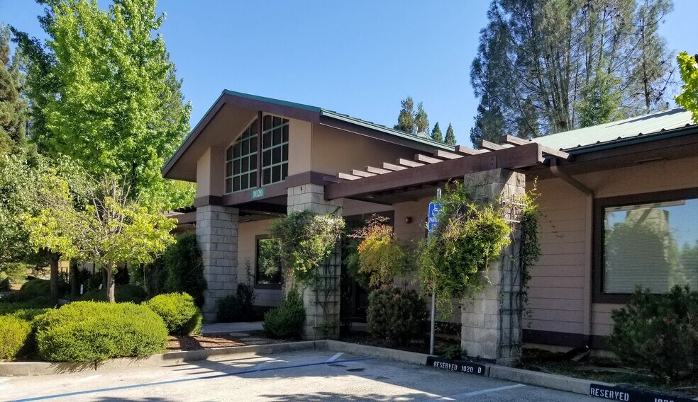 More Photos Of 944 McCourtney Rd, Grass Valley Unknown For Lease