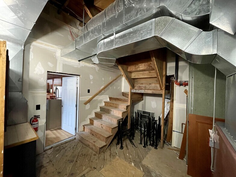 More Photos Of 12 Church Rd, Readfield Flex For Sale