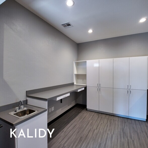 More Photos Of 2220 NW 164th St, Edmond Office For Sale