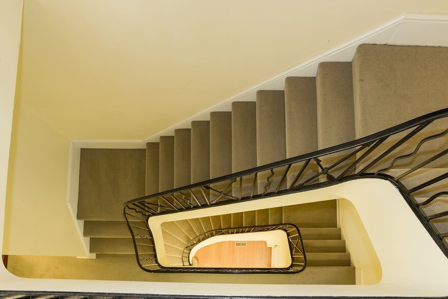 More Photos Of 2118 Leroy Pl NW, Washington Office For Sale