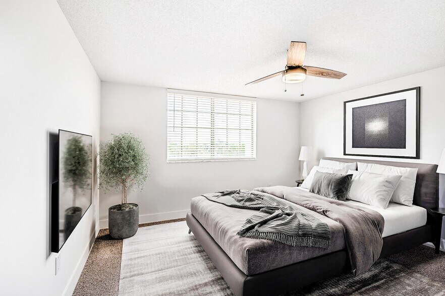 More Photos Of 353-383 Aragon Ave, Coral Gables Apartments For Lease