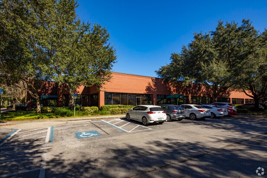 More Photos Of 4502 Woodland Corporate Blvd, Tampa Unknown For Lease