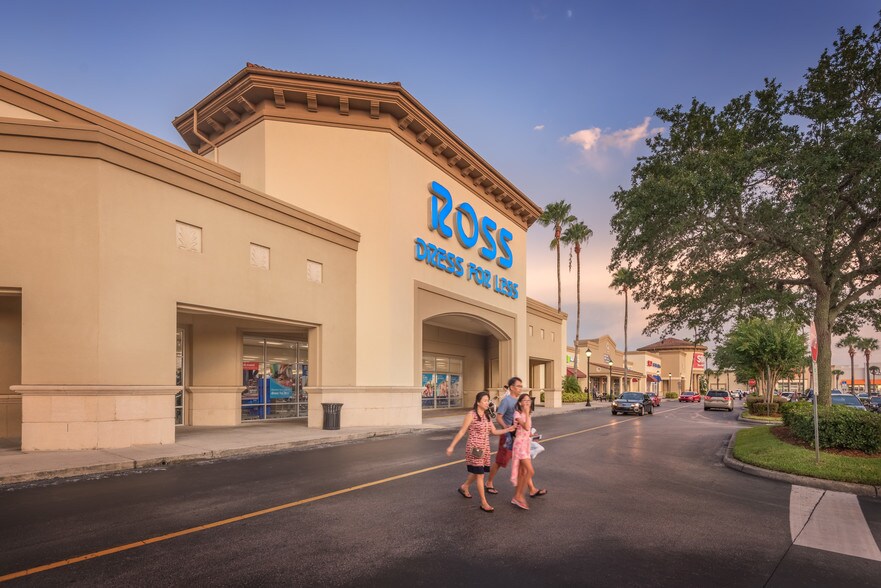 Primary Photo Of 2410-2606 E Colonial Dr, Orlando Unknown For Lease