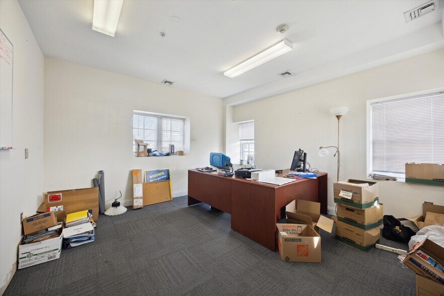 More Photos Of 400 E 21st St, Chester Office For Sale