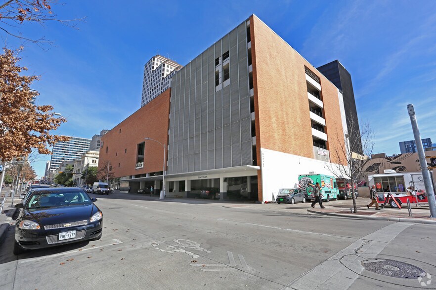 More Photos Of 121 W 6th St, Austin Office For Lease