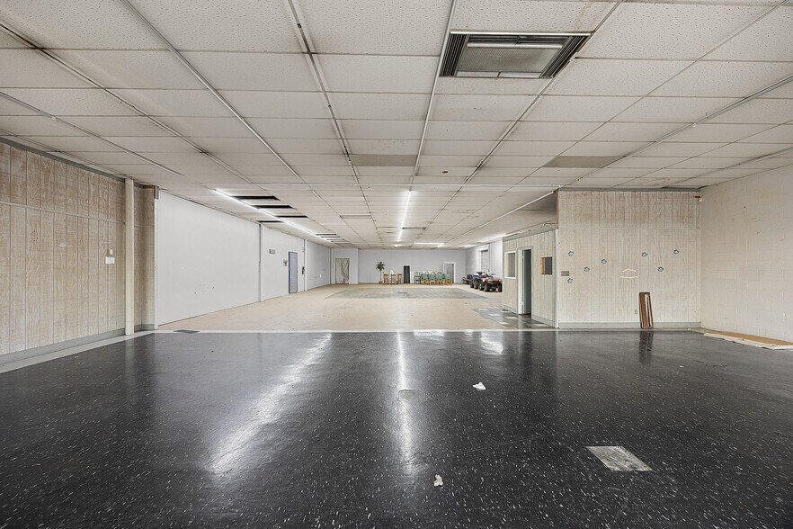 More Photos Of 23 Heritage Sq, Jackson Freestanding For Sale