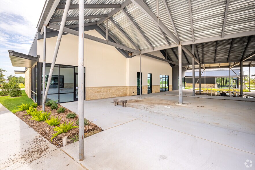 More Photos Of 0 Contraband Pky, Lake Charles Unknown For Lease