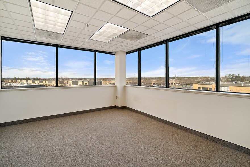 More Photos Of 4221 Walney Rd, Chantilly Office For Lease
