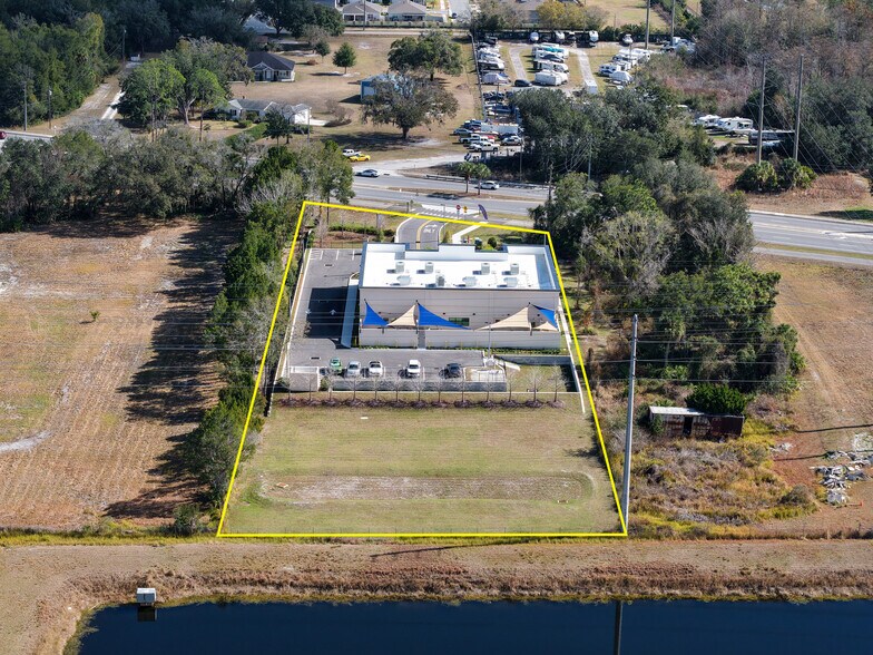 More Photos Of 2386 Florida Highway 426 Hwy, Oviedo Veterinarian Kennel For Sale