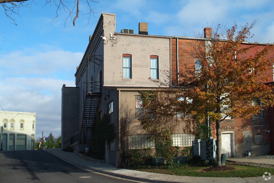More Photos Of 145 Riley St, Dundee Storefront Retail Office For Sale