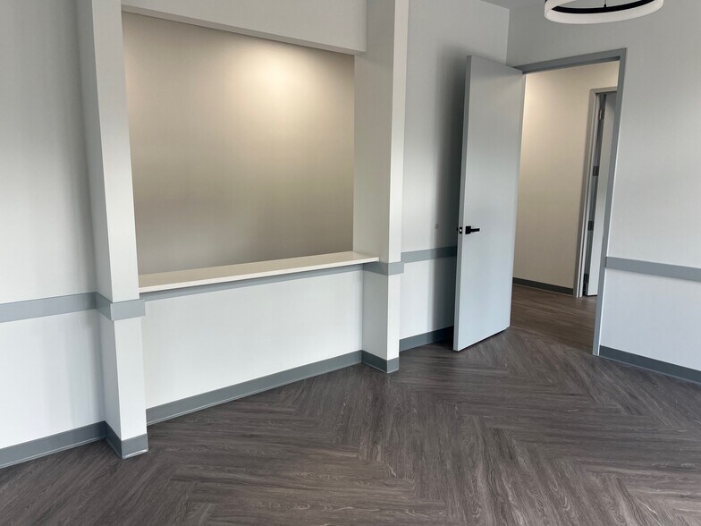 More Photos Of 1307 Cleveland Avenue, Wildwood Office For Sale