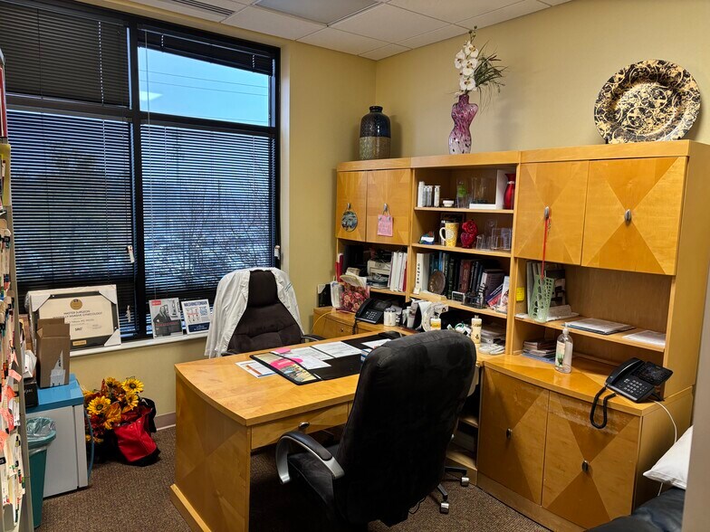 More Photos Of 1860 Town Center Dr, Reston Medical For Sale