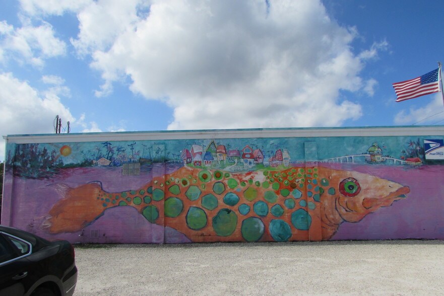 More Photos Of 4547 Pine Island Rd, Matlacha Storefront For Sale