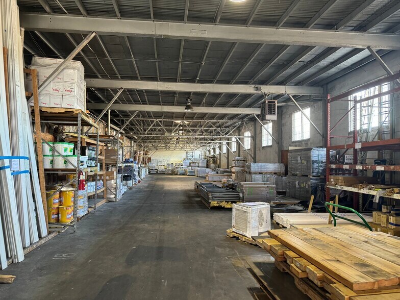More Photos Of 4318 S Manhattan Ave, Tampa Warehouse For Lease